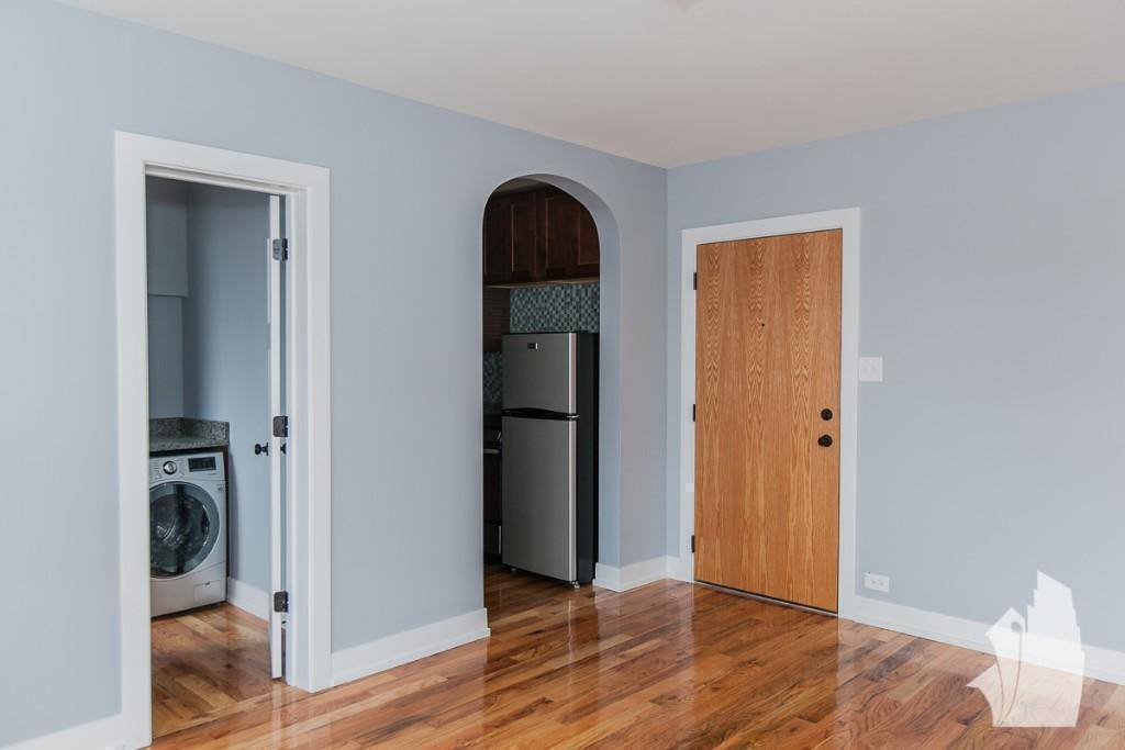 Apartment for rent at 550 W Arlington Place #702, Chicago, IL 60614