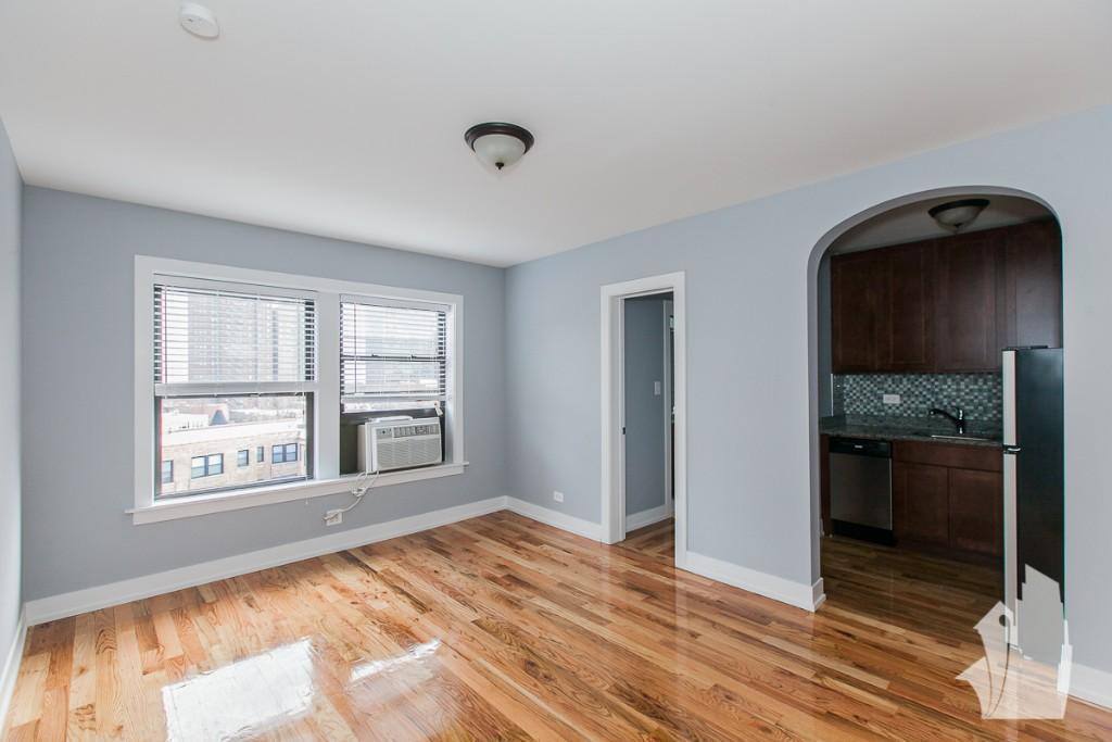Apartment for rent at 550 W Arlington Place #702, Chicago, IL 60614