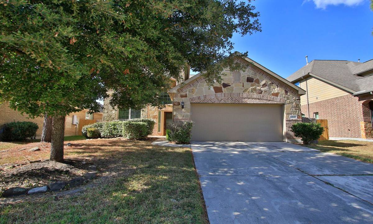 House for rent at 13827 Slate Mountain Lane, Houston, TX 77044