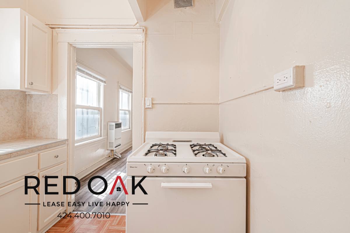 Condo for rent at 410 S Union Ave #4, Los Angeles, CA 90017