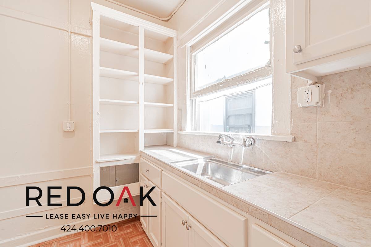 Condo for rent at 410 S Union Ave #4, Los Angeles, CA 90017