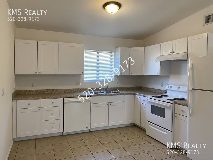 Apartment for rent at 5126 E Bellevue St #2201, Tucson, AZ 85712