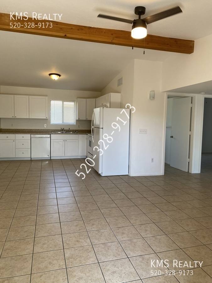 Apartment for rent at 5126 E Bellevue St #2201, Tucson, AZ 85712