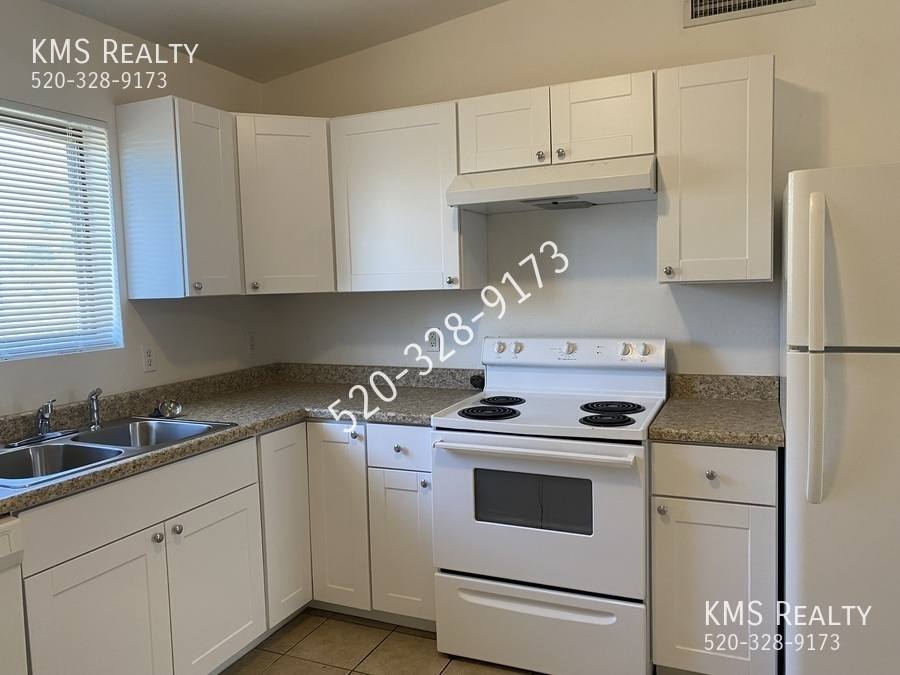 Apartment for rent at 5126 E Bellevue St #2201, Tucson, AZ 85712