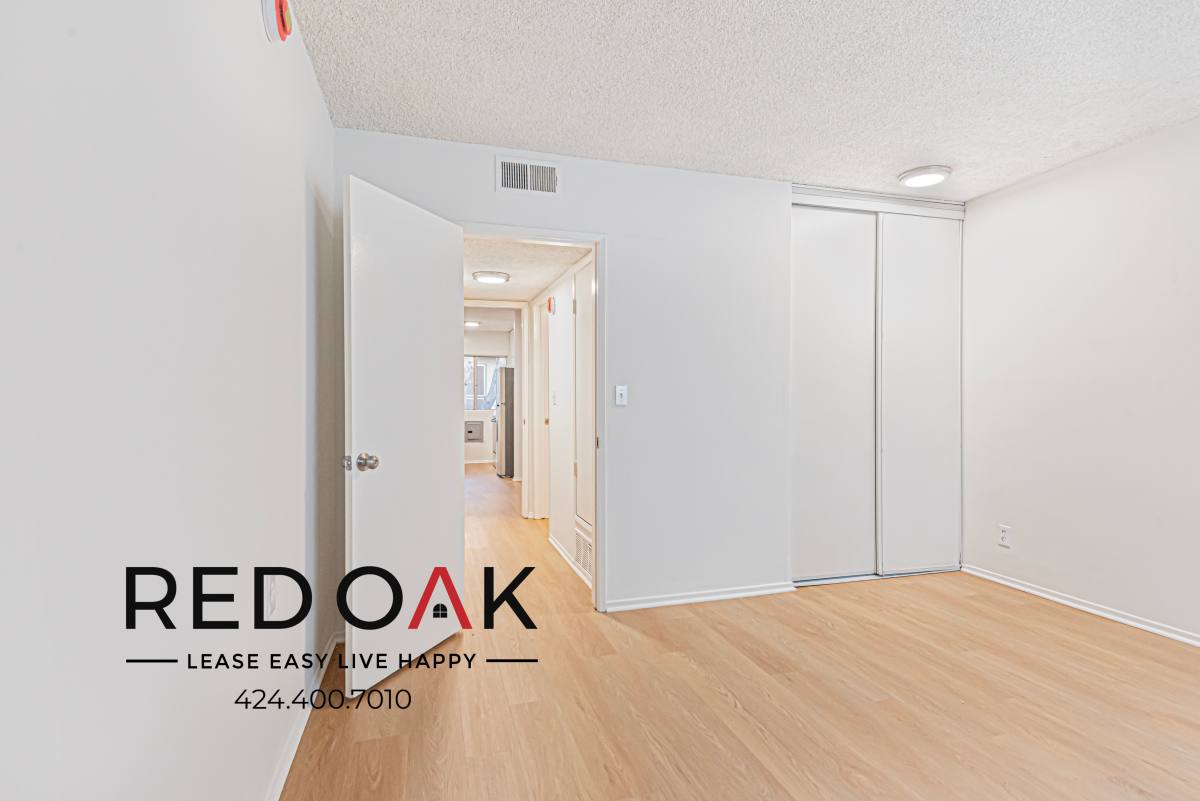Condo for rent at 7071 Hawthorn Ave #4, Los Angeles, CA 90028