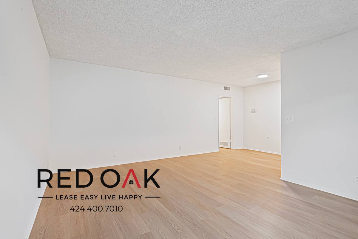 Condo for rent at 7071 Hawthorn Ave #4, Los Angeles, CA 90028
