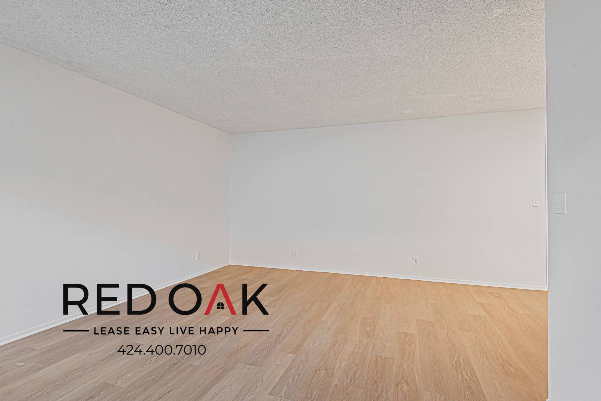 Condo for rent at 7071 Hawthorn Ave #4, Los Angeles, CA 90028