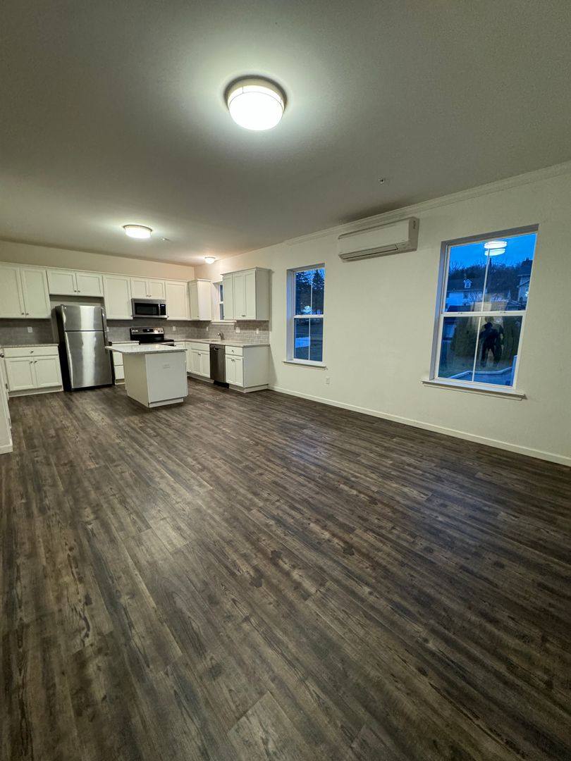 Apartment for rent at 315 E Stone Alley, Alburtis, PA 18011
