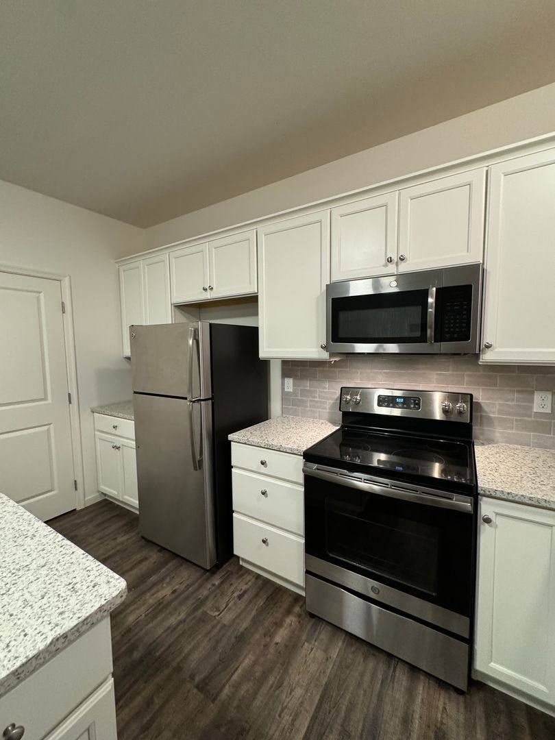 Apartment for rent at 315 E Stone Alley, Alburtis, PA 18011