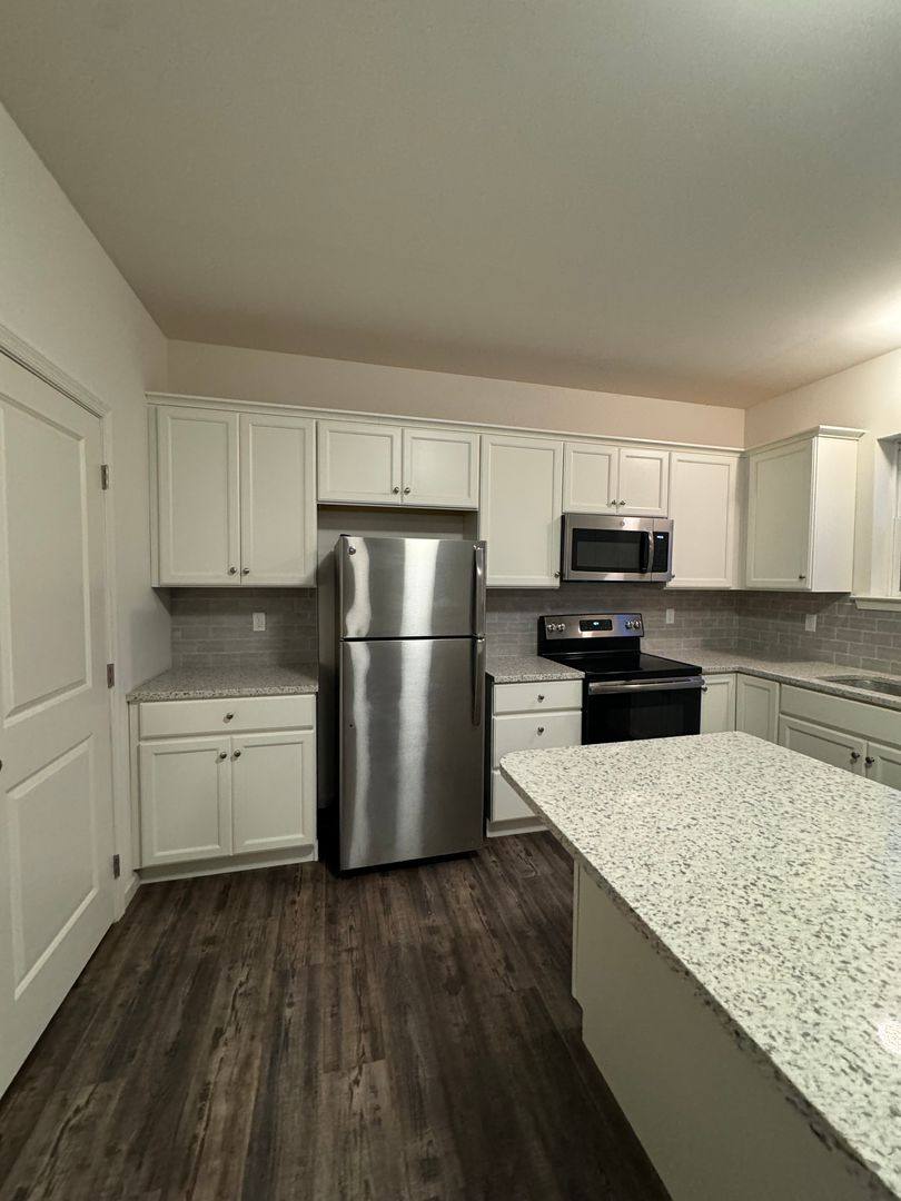 Apartment for rent at 315 E Stone Alley, Alburtis, PA 18011
