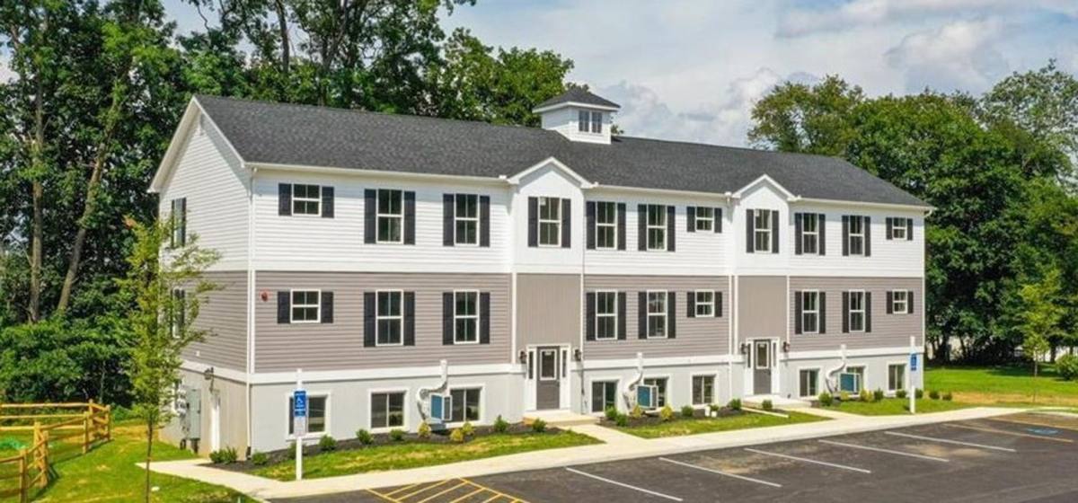 Apartment for rent at 315 E Stone Alley, Alburtis, PA 18011