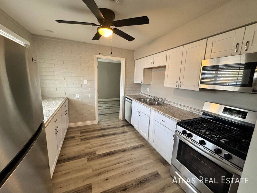 Apartment for rent at 1753 W Brown St, Phoenix, AZ 85021