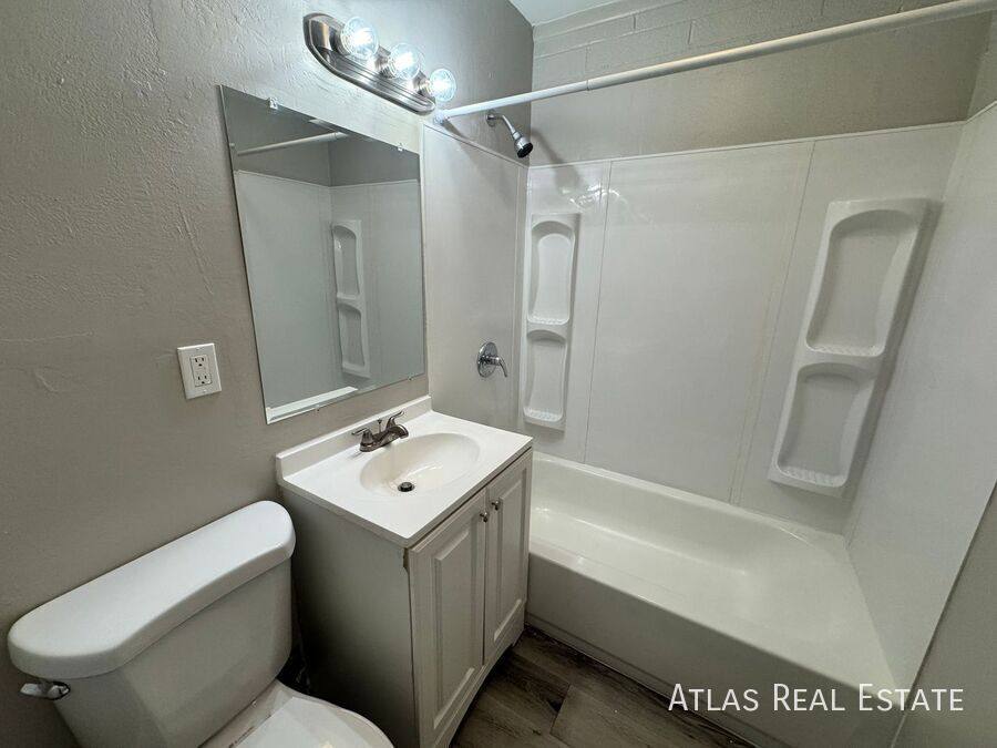 Apartment for rent at 1753 W Brown St, Phoenix, AZ 85021