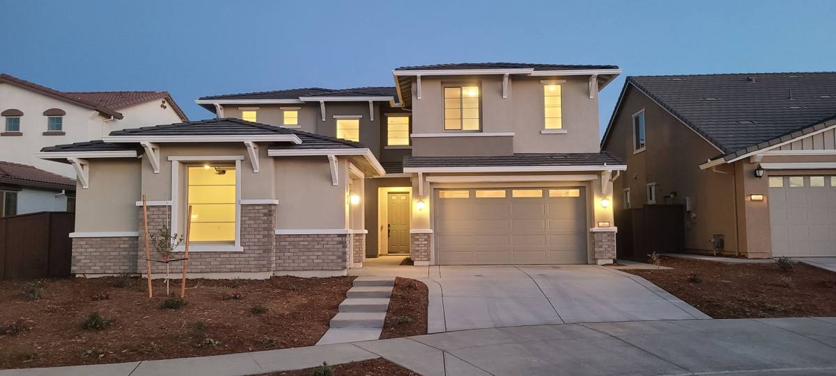 House for rent at 2004 Gumbinger Place, Woodland, CA 95776