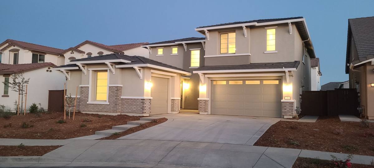 House for rent at 2004 Gumbinger Place, Woodland, CA 95776
