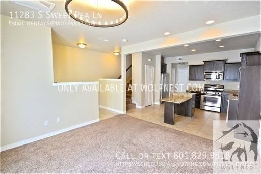 Townhouse for rent at 11283 S Sweet Pea Lane, South Jordan, UT 84095