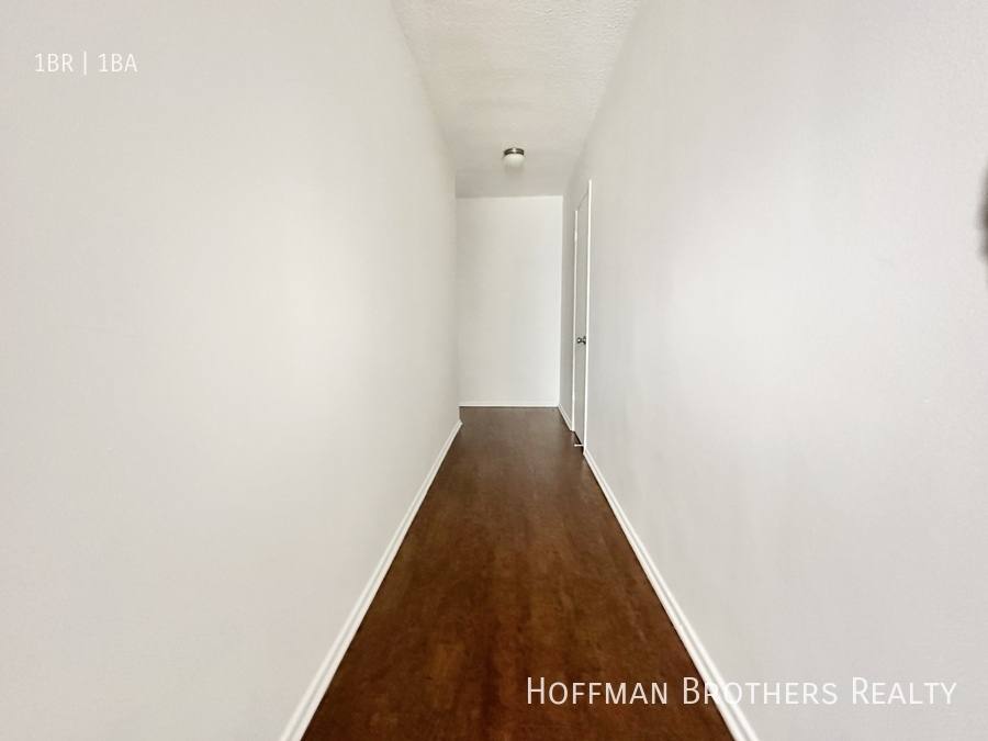 Apartment for rent at 1350 N Citrus Ave #9, Los Angeles, CA 90028