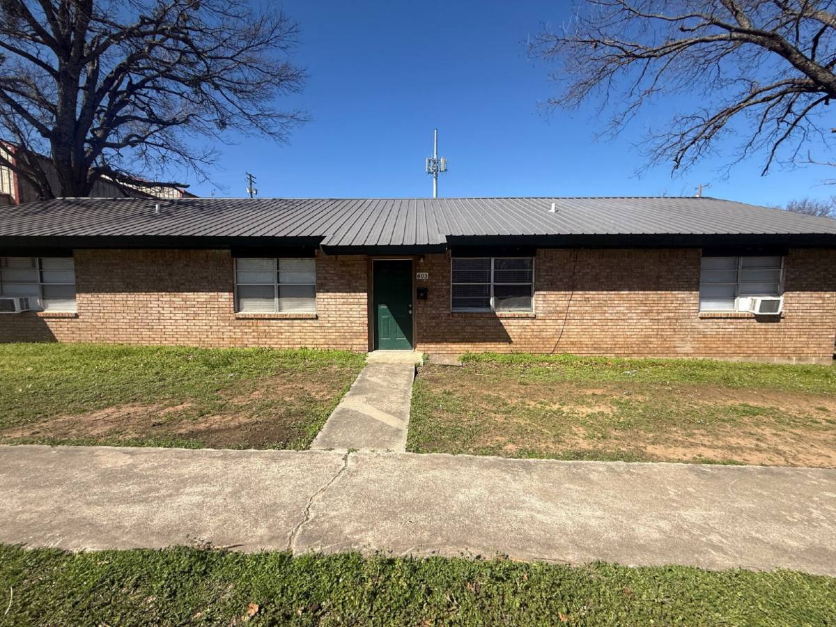 Apartment for rent at 603 S Mekusukey Ave, Wewoka, OK 74884