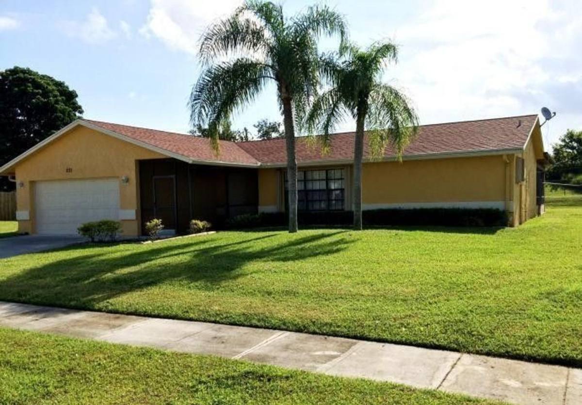 House for rent at 221 Bilbao St, West Palm Beach, FL 33411
