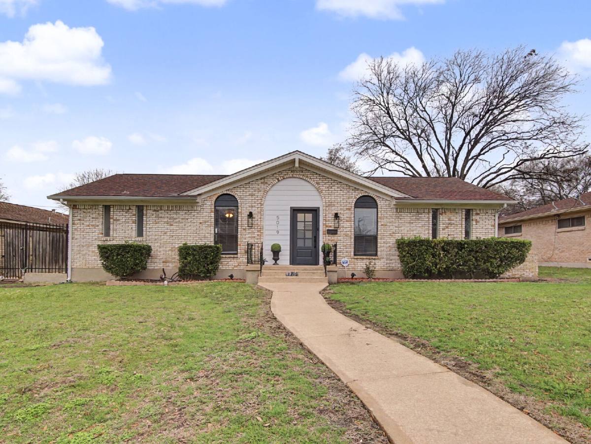House for rent at 5019 Blanchard Dr, Dallas, TX 75227