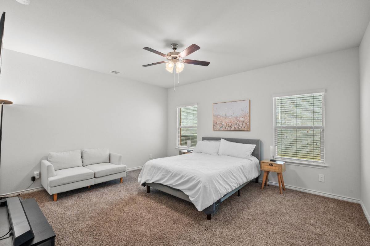 House for rent at 213 Kistler Dr, Little Elm, TX 75068