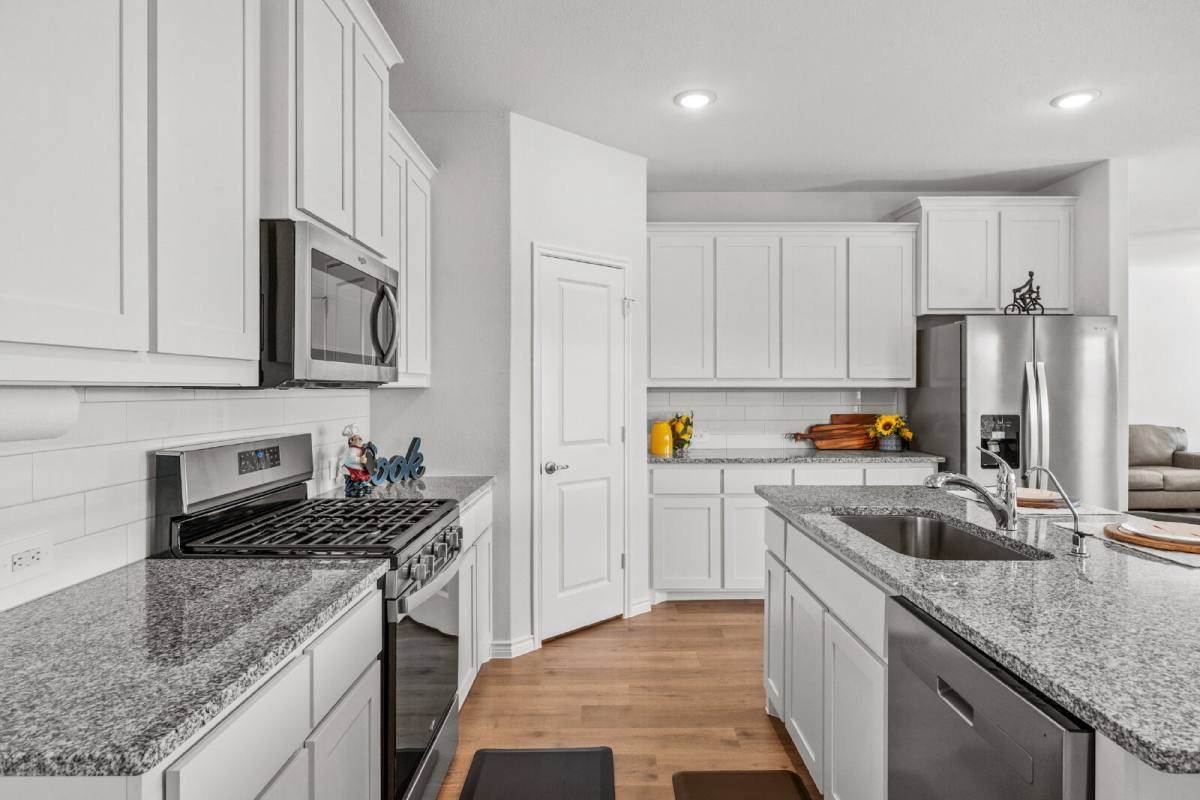 House for rent at 213 Kistler Dr, Little Elm, TX 75068