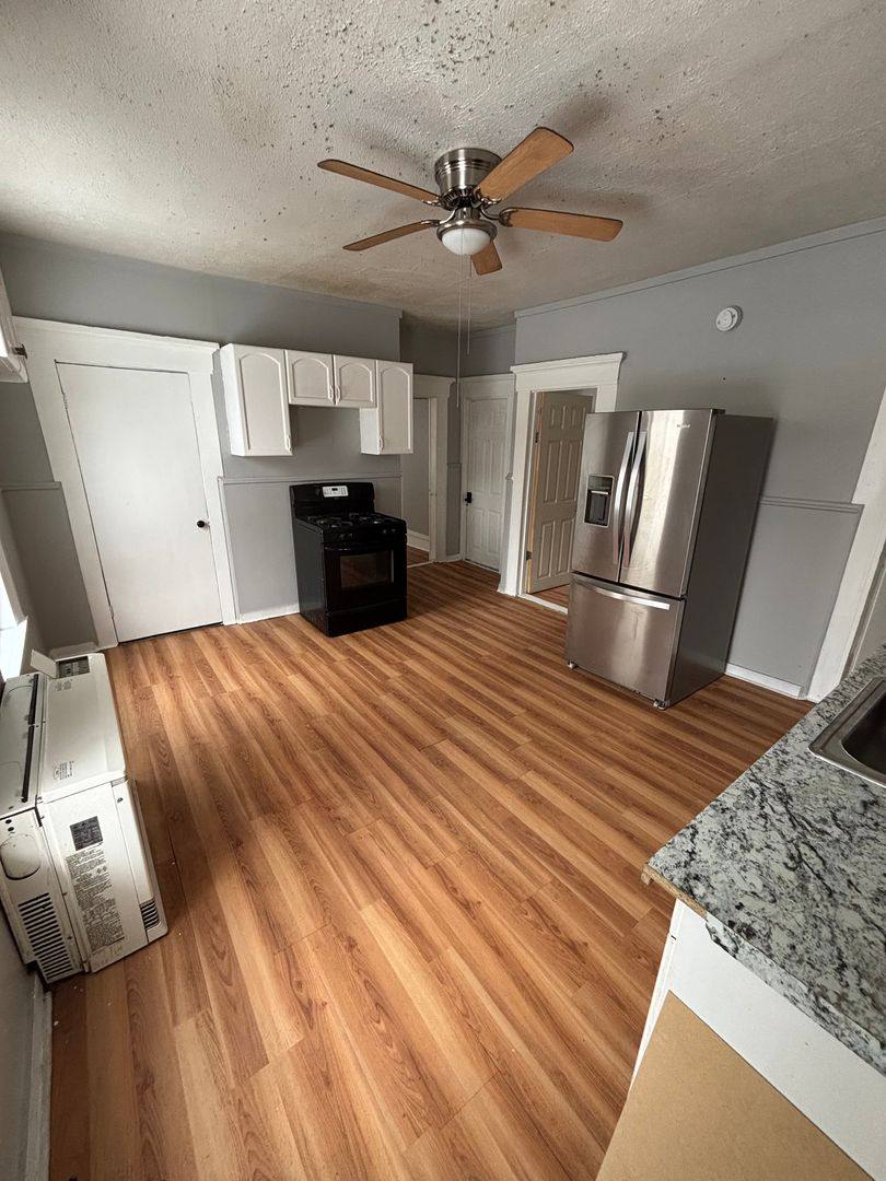 Apartment for rent at 219 Spruce St, Manchester, NH 03104