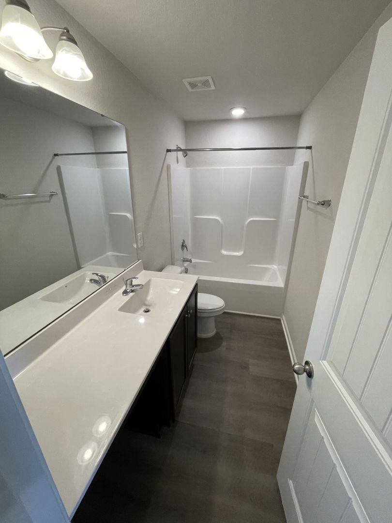 Townhouse for rent at 1100 Peony Lane, Youngsville, NC 27596