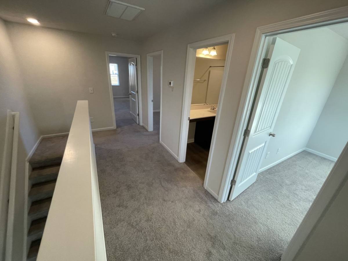 Townhouse for rent at 1100 Peony Lane, Youngsville, NC 27596