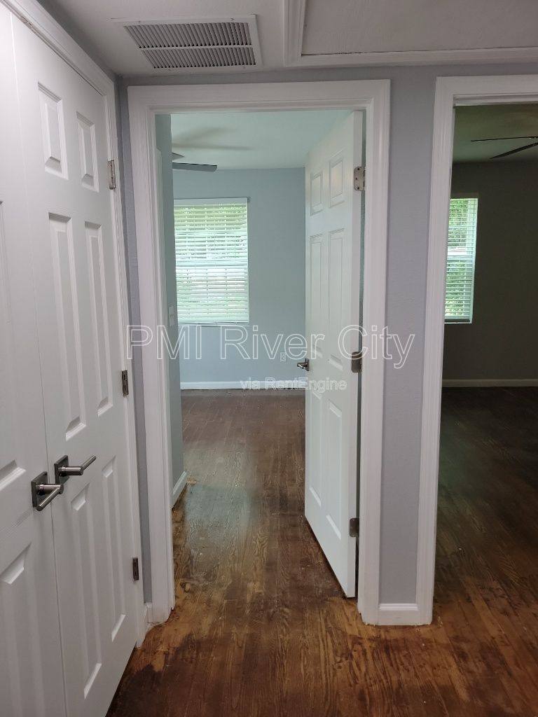 House for rent at 1356 River Hills Circle E, Jacksonville, FL 32211