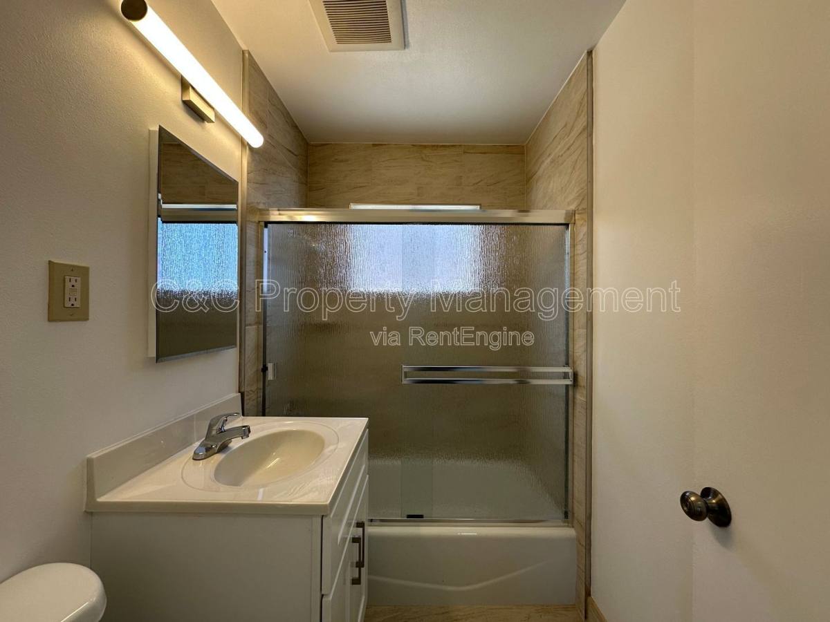 Apartment for rent at 922 Lupin Dr #2, Salinas, CA 93906
