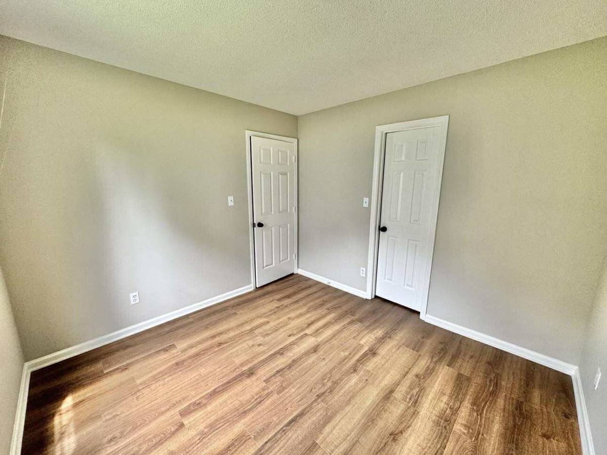 House for rent at 2608 Clarencefield Dr, Charlotte, NC 28216