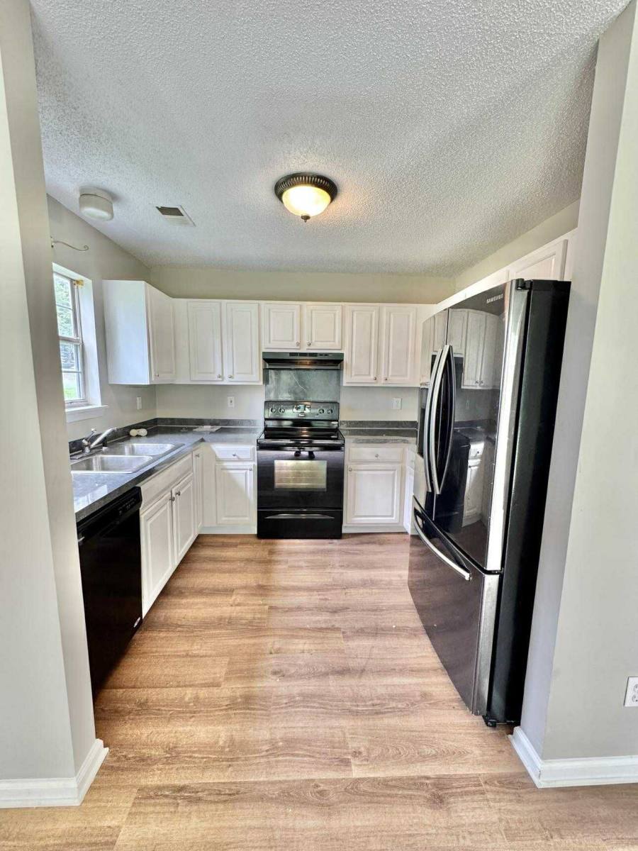 House for rent at 2608 Clarencefield Dr, Charlotte, NC 28216