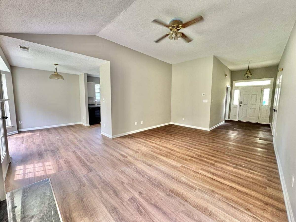 House for rent at 2608 Clarencefield Dr, Charlotte, NC 28216