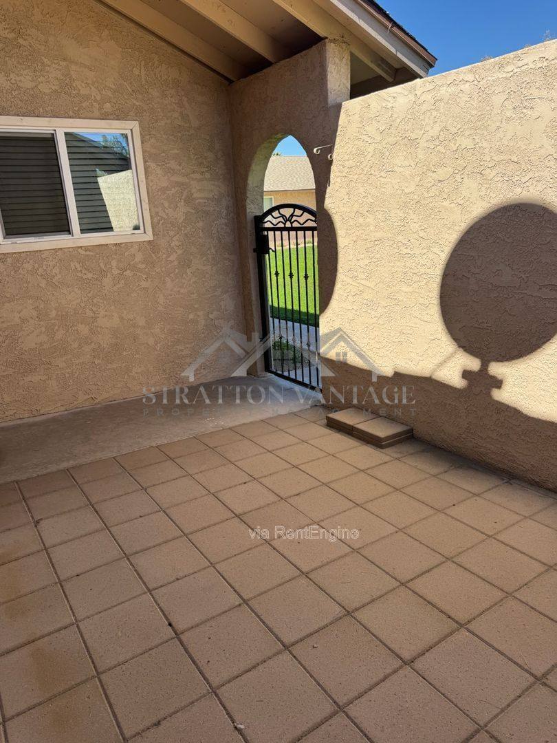 Condo for rent at 852 N Stapley Dr, Mesa, AZ 85203