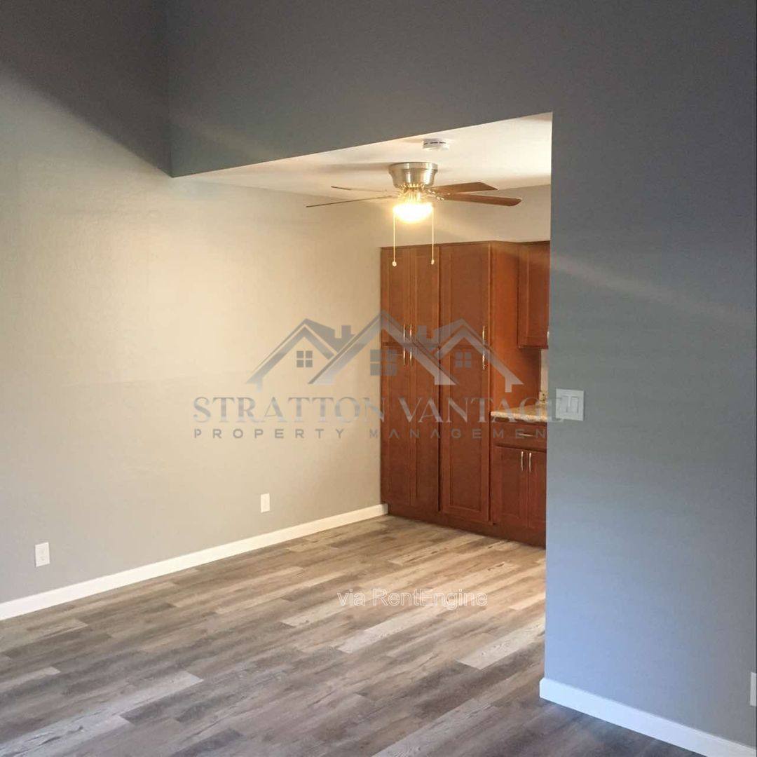Condo for rent at 852 N Stapley Dr, Mesa, AZ 85203