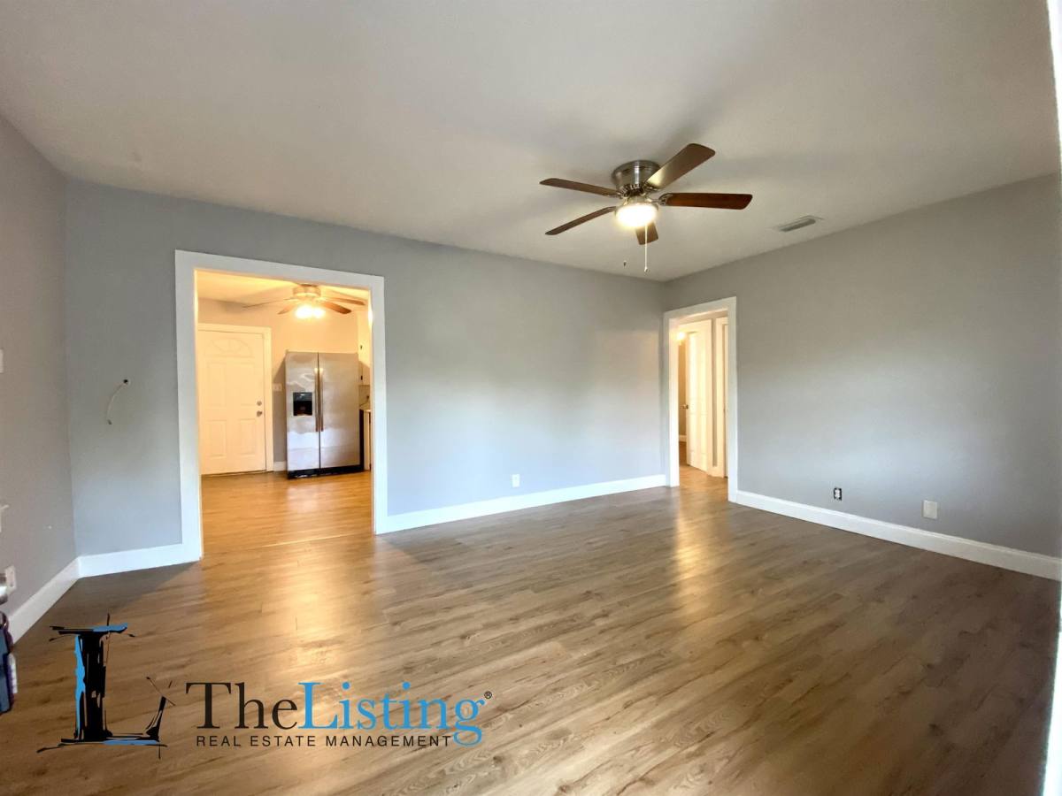 House for rent at 10011 N Jasmine Ave, Tampa, FL 33612