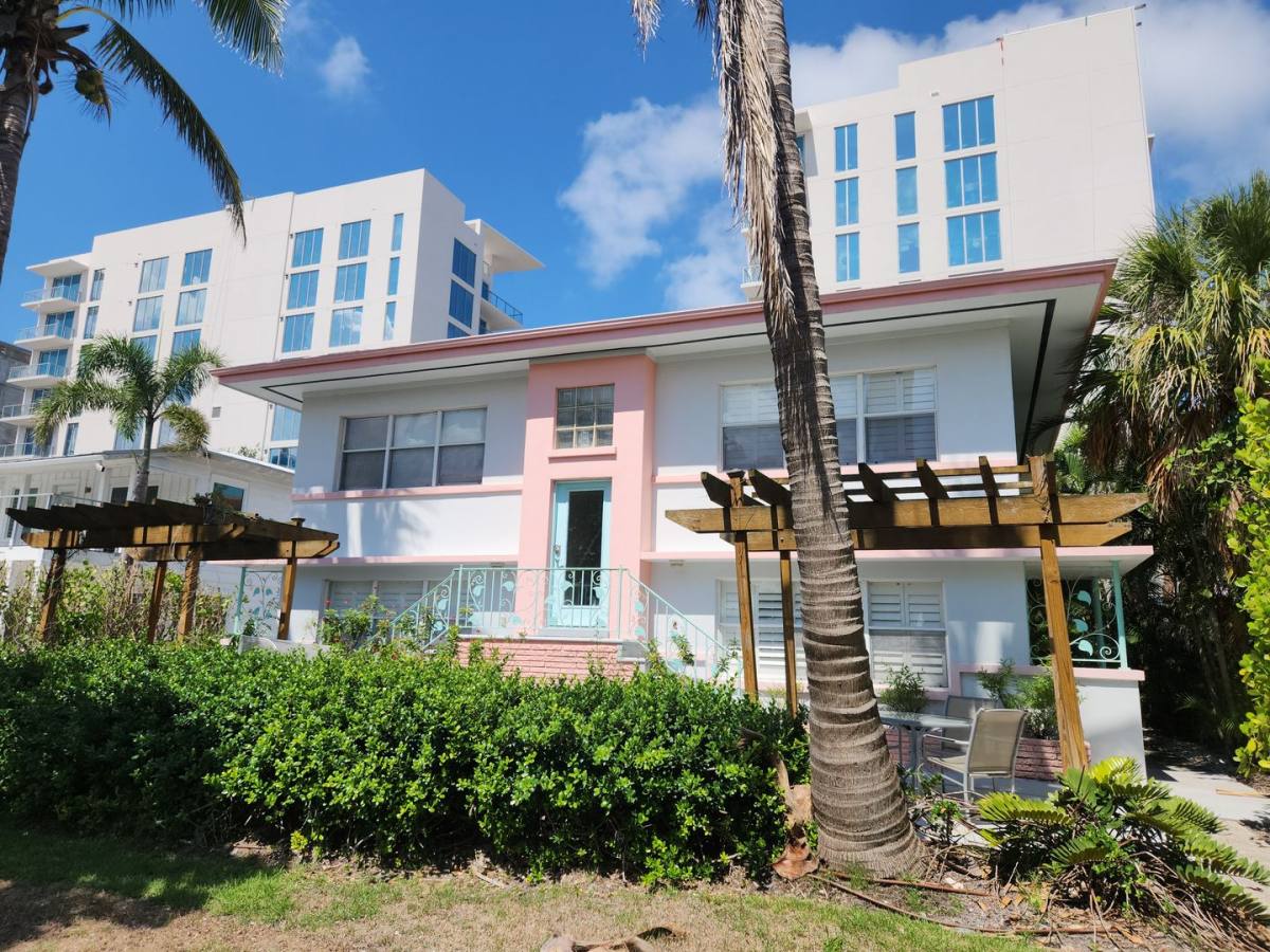 Condo for rent at 565 Golden Gate Point, Sarasota, FL 34236