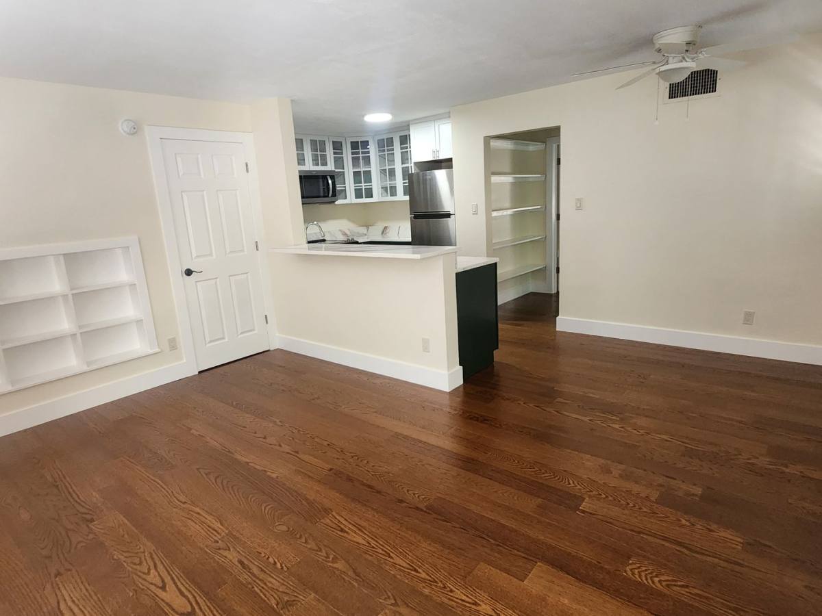 Condo for rent at 565 Golden Gate Point, Sarasota, FL 34236