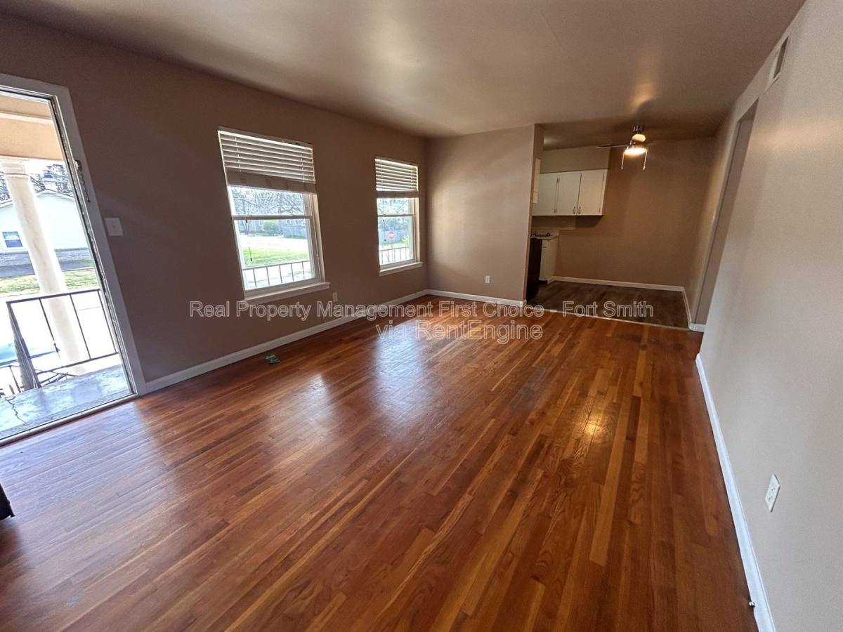 Apartment for rent at 2301 S V St #7, Fort Smith, AR 72901