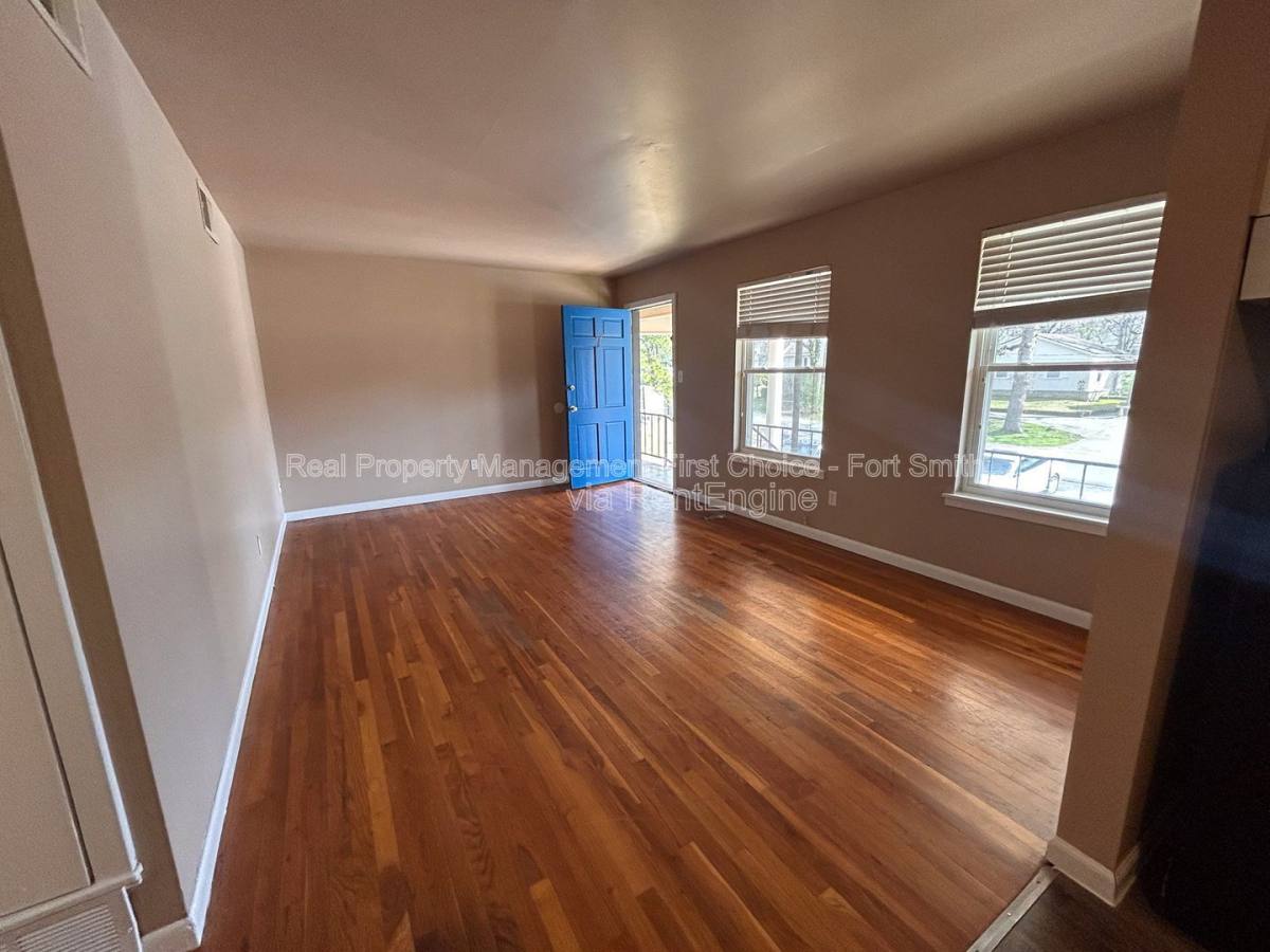 Apartment for rent at 2301 S V St #7, Fort Smith, AR 72901