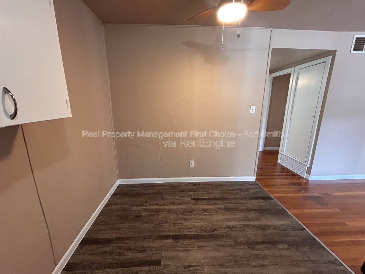Apartment for rent at 2301 S V St #7, Fort Smith, AR 72901