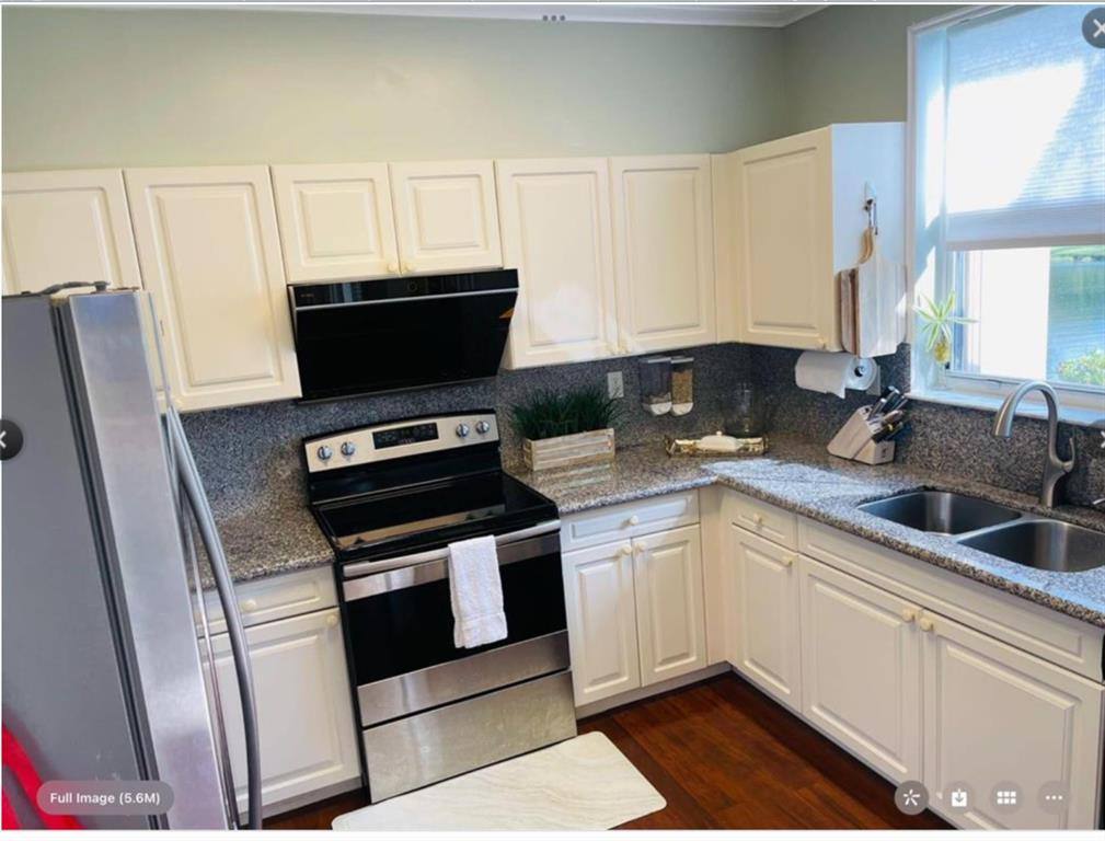 Townhouse for rent at 118 Riverwalk Circle, Fort Lauderdale, FL 33326