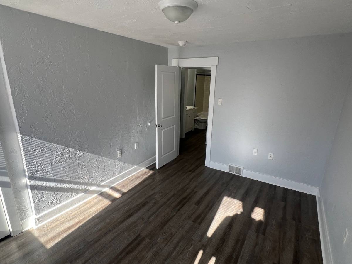 Townhouse for rent at 2253-22715 Hawthorne Ave, Pittsburgh, PA 15218