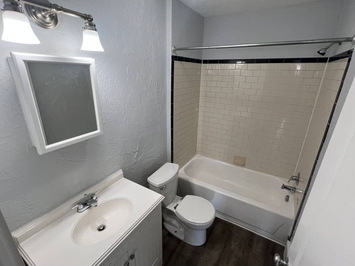 Townhouse for rent at 2253-22715 Hawthorne Ave, Pittsburgh, PA 15218