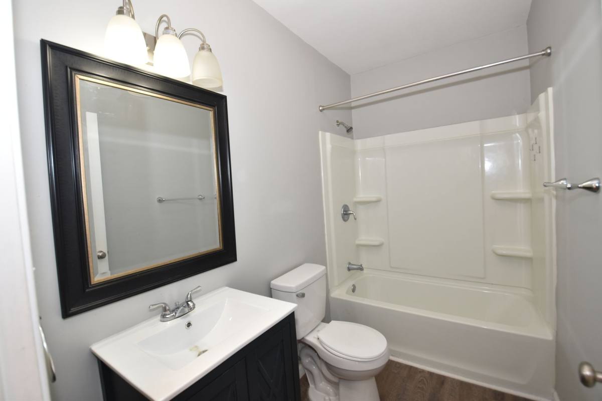 Apartment for rent at 111-113 W St, Mishawaka, IN 46544