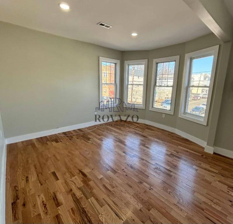 Apartment for rent at 376 Avon Ave #2, Newark, NJ 07108