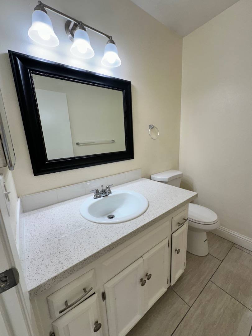 Apartment for rent at 3318 E Sierra Madre Ave #A, Fresno, CA 93726