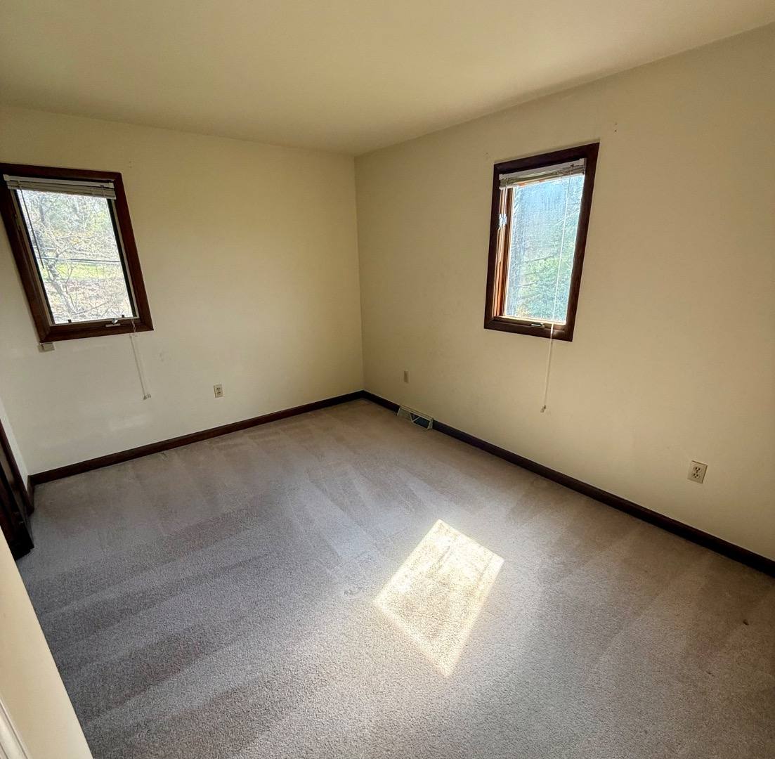 Apartment for rent at 138 Valley View Dr NE #11, Abingdon, VA 24210