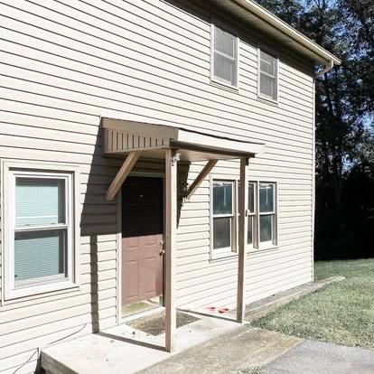 Apartment for rent at 138 Valley View Dr NE #11, Abingdon, VA 24210